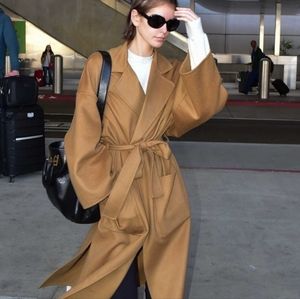 🇪🇸LOEWE tan coat